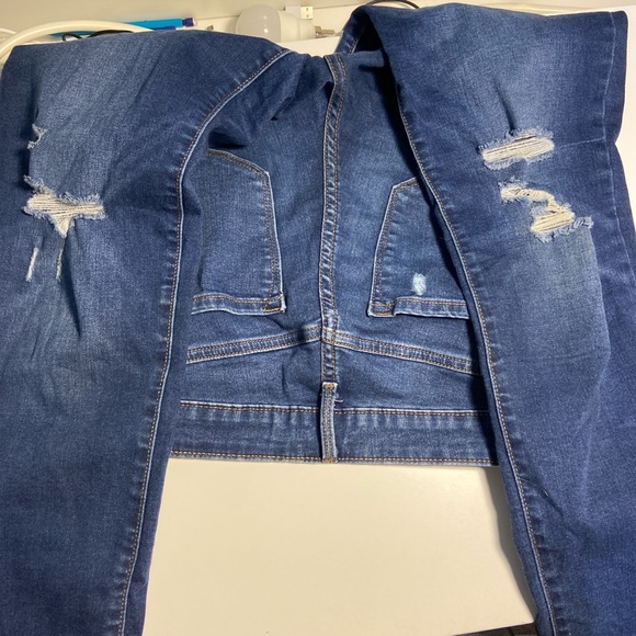 Old Navy Skinny Jeans - Picture 4 of 4